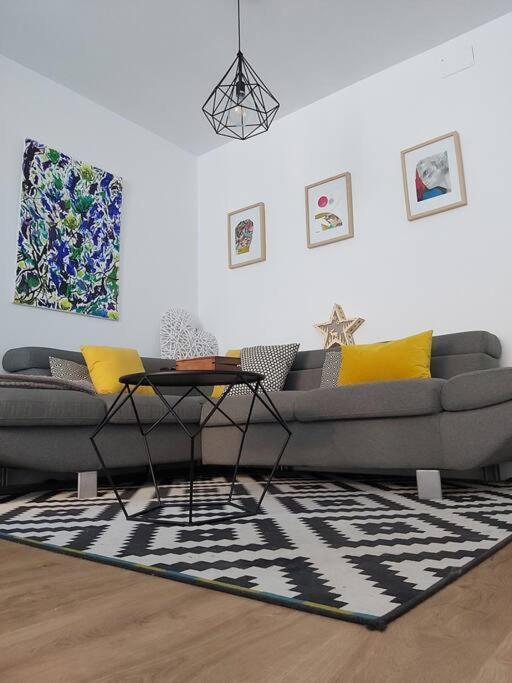 Luminoso Apartamento En El Centro, Con Mucho Arte Sevilla Buitenkant foto